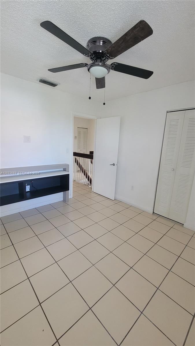 A12022689 Property Photo 19