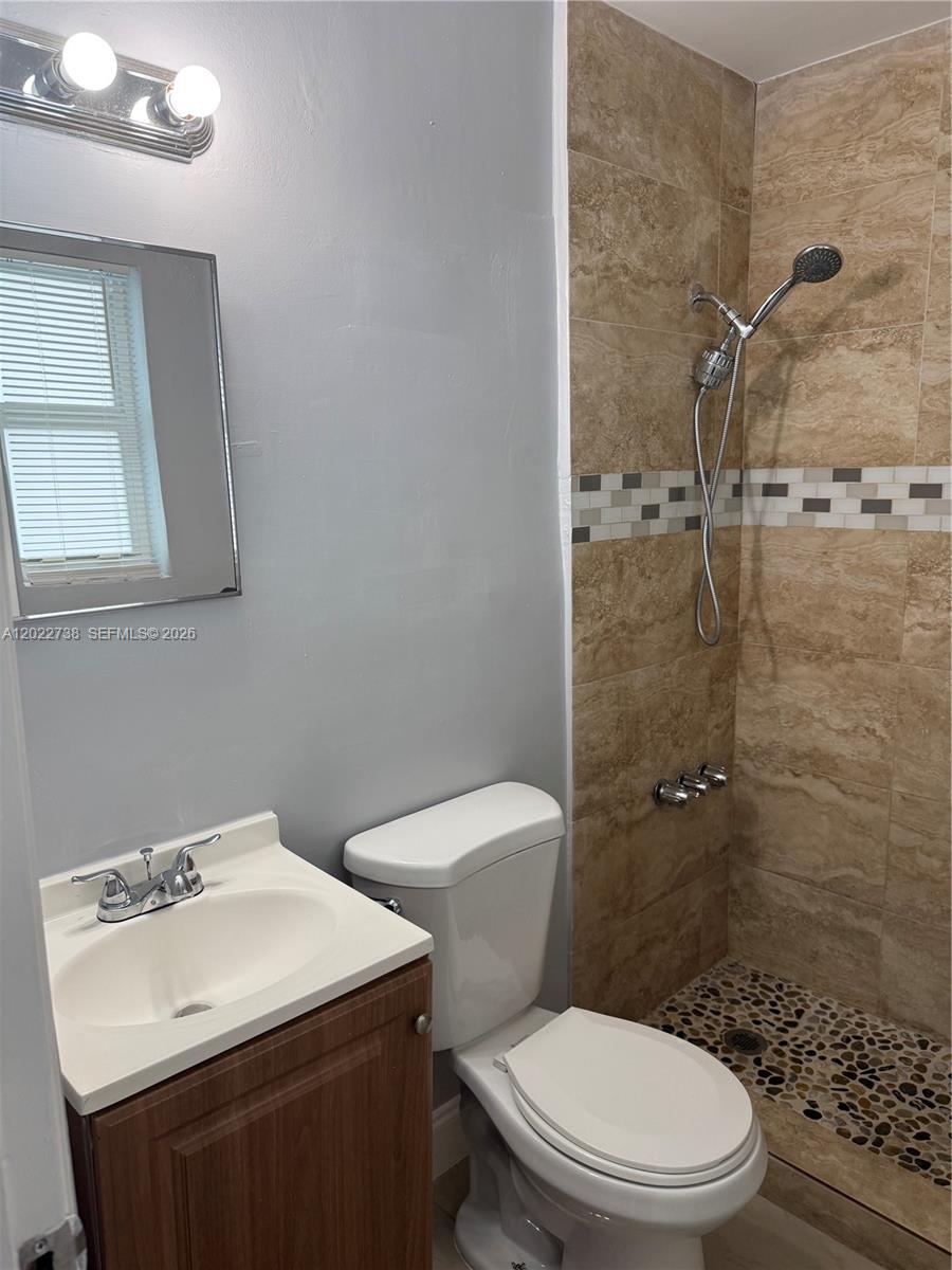 A12022738 Property Photo 12