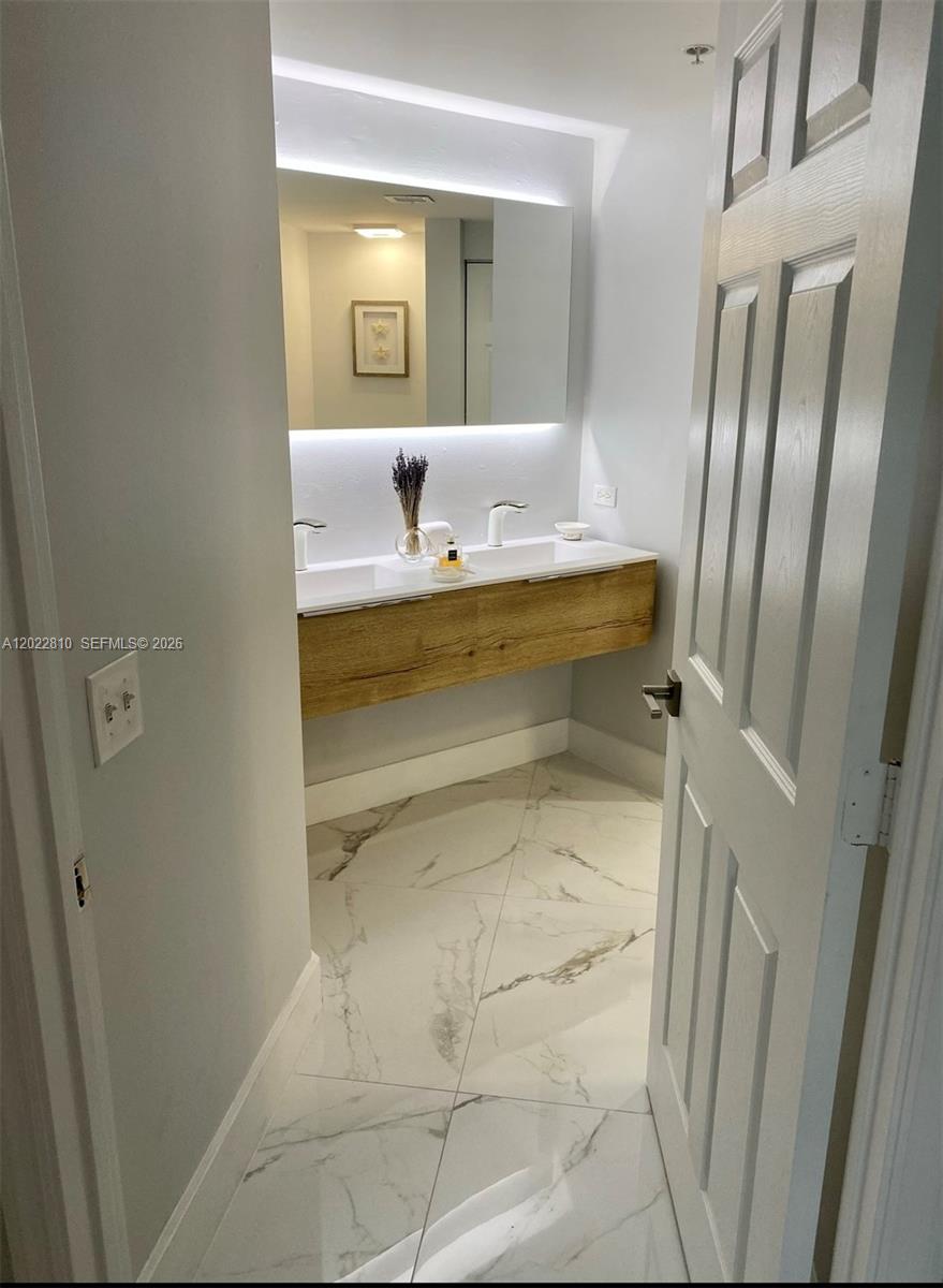 17125 N Bay Road 3609 Property Photo 17
