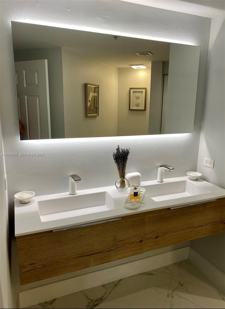 17125 N Bay Road 3609 Property Photo 18