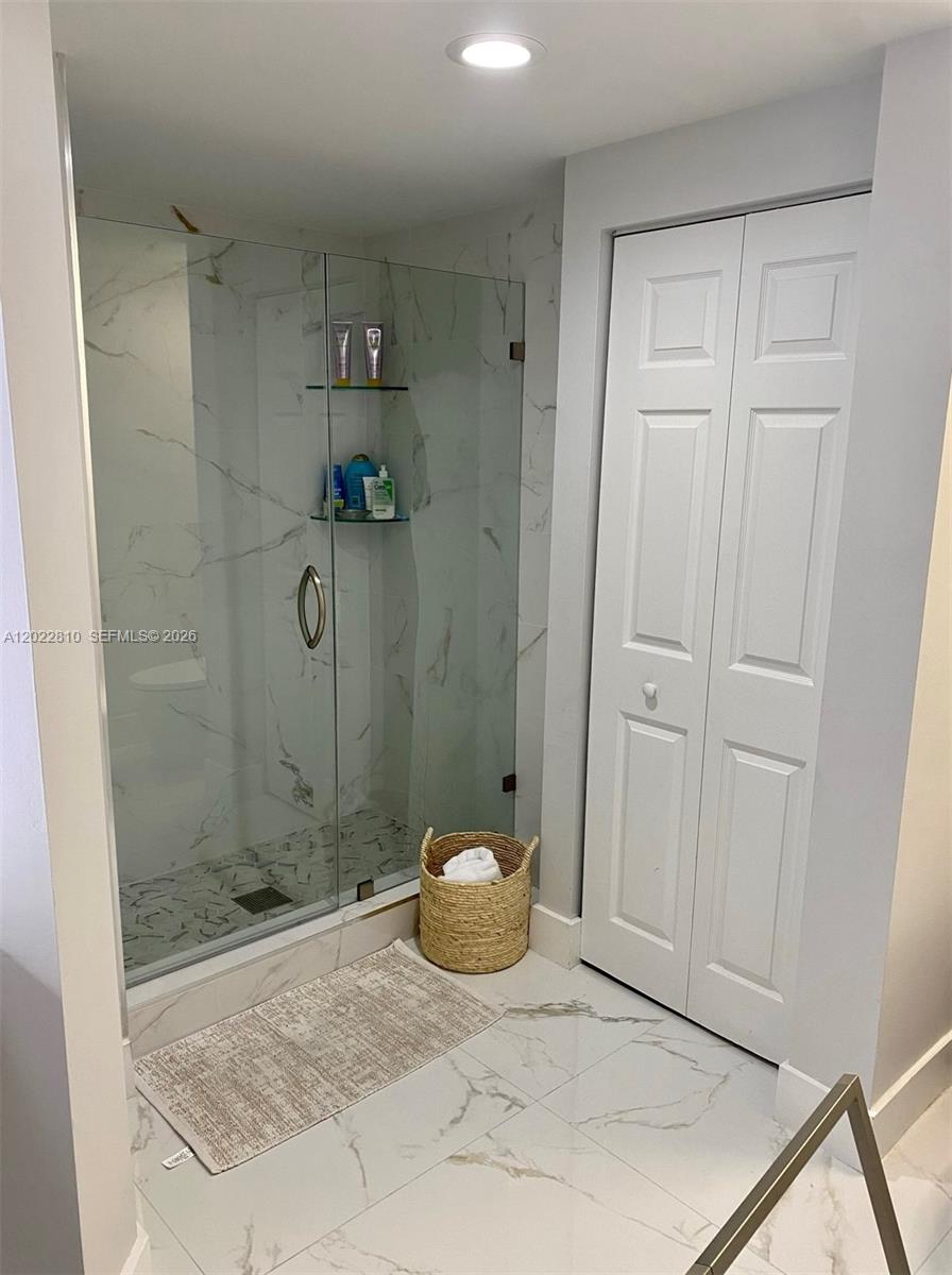 17125 N Bay Road 3609 Property Photo 19
