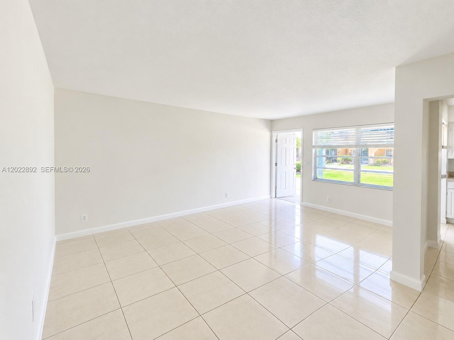 201 Ne 14th Avenue 5a Property Photo 2