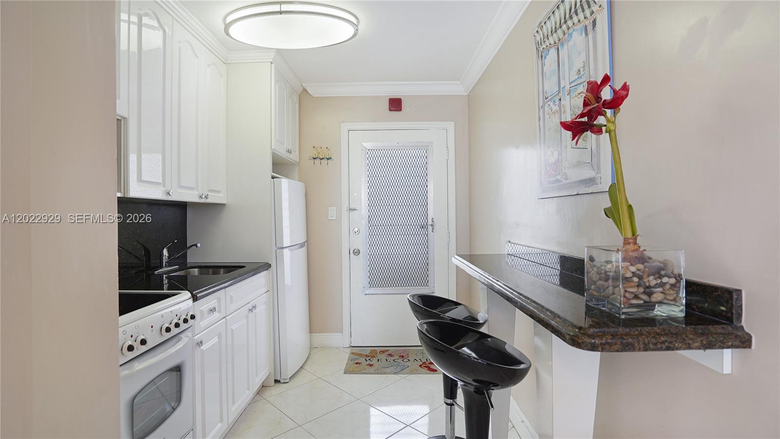 1750 James Avenue 9j Property Photo 4