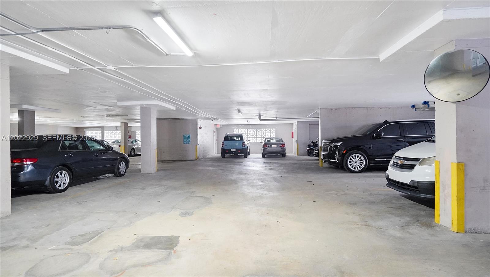 1750 James Avenue 9j Property Photo 19