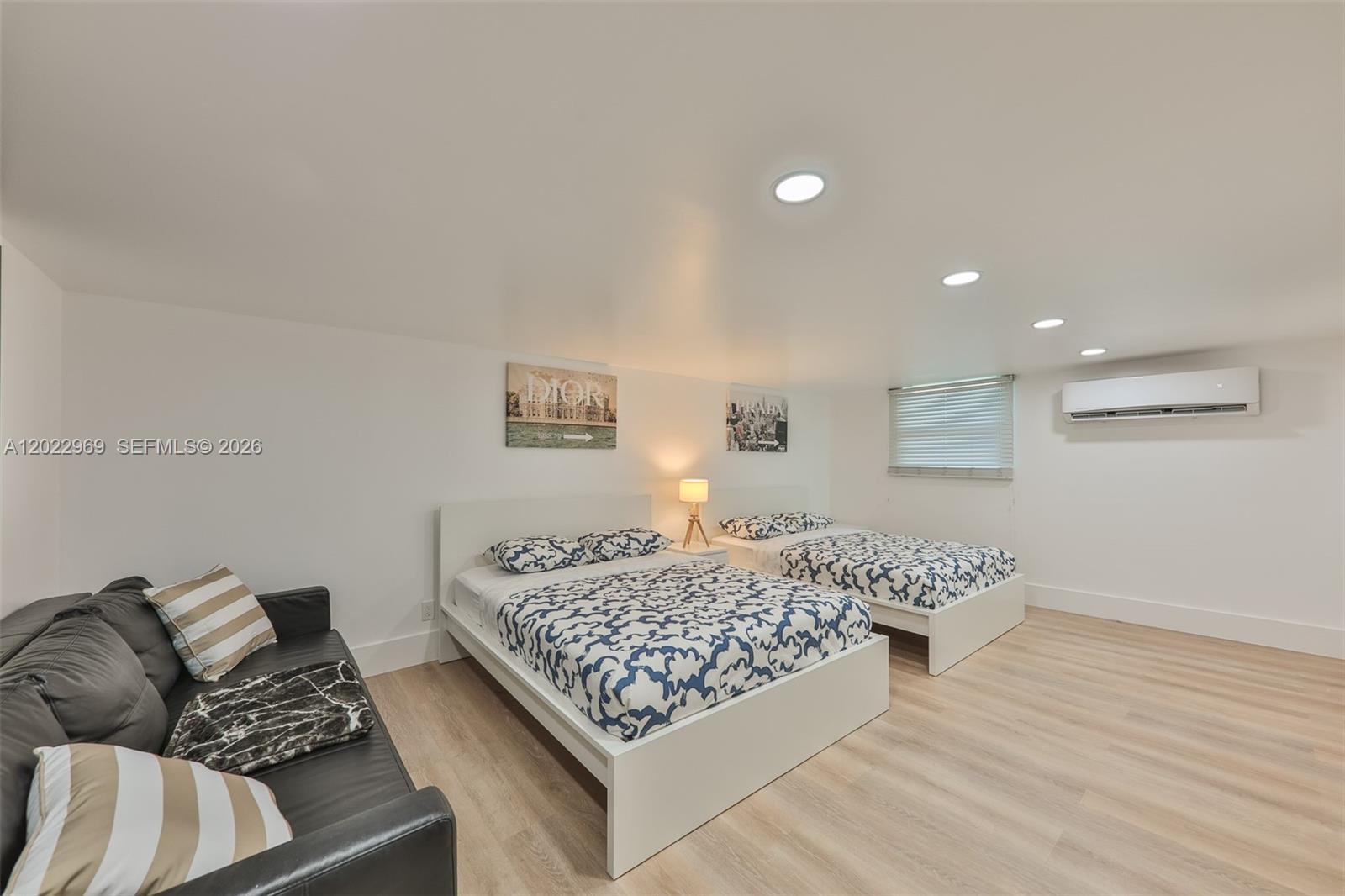 355 Bayshore Drive Property Photo 5