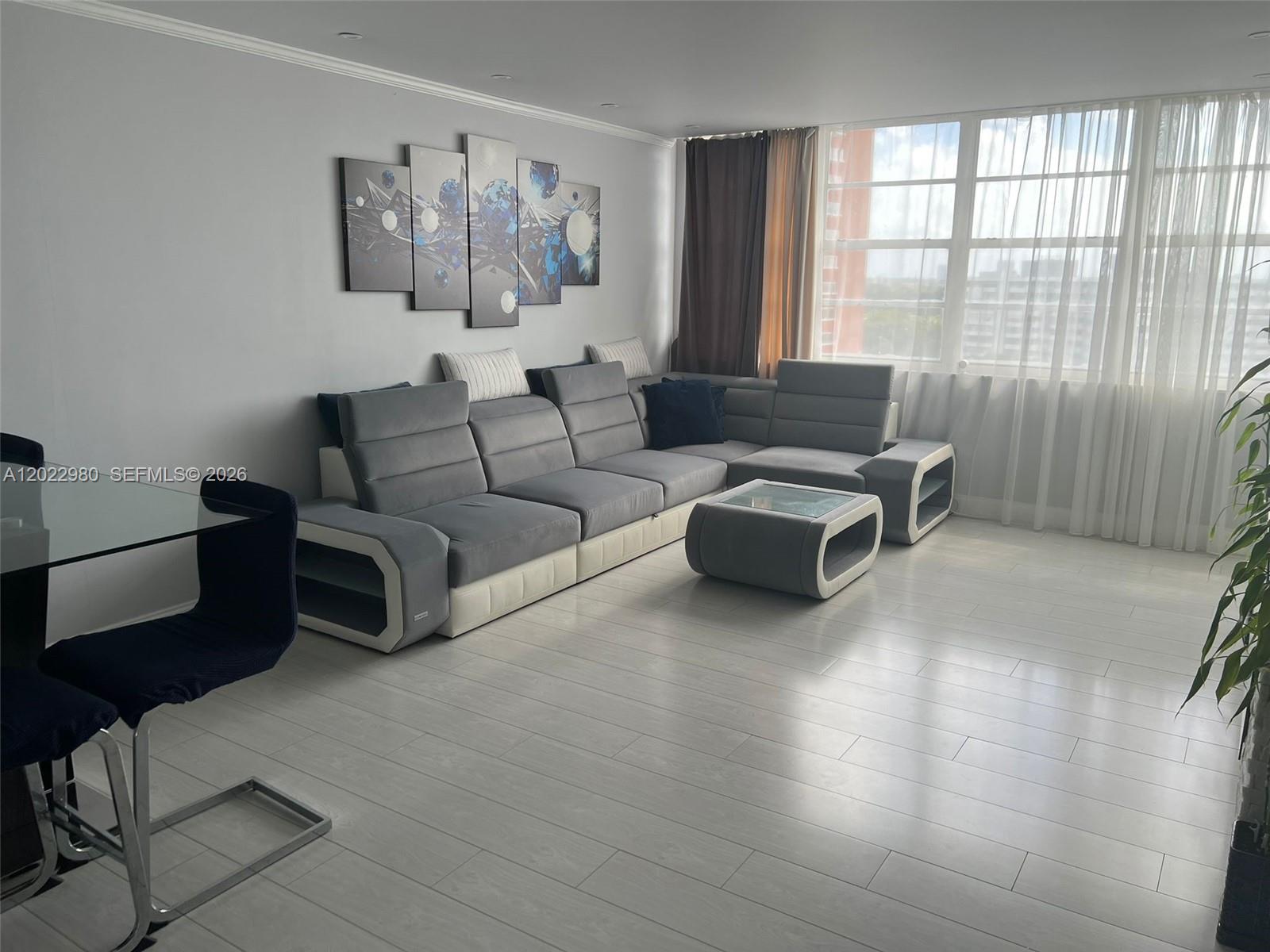 1301 Ne Miami Gardens Drive 1013w Property Photo 3