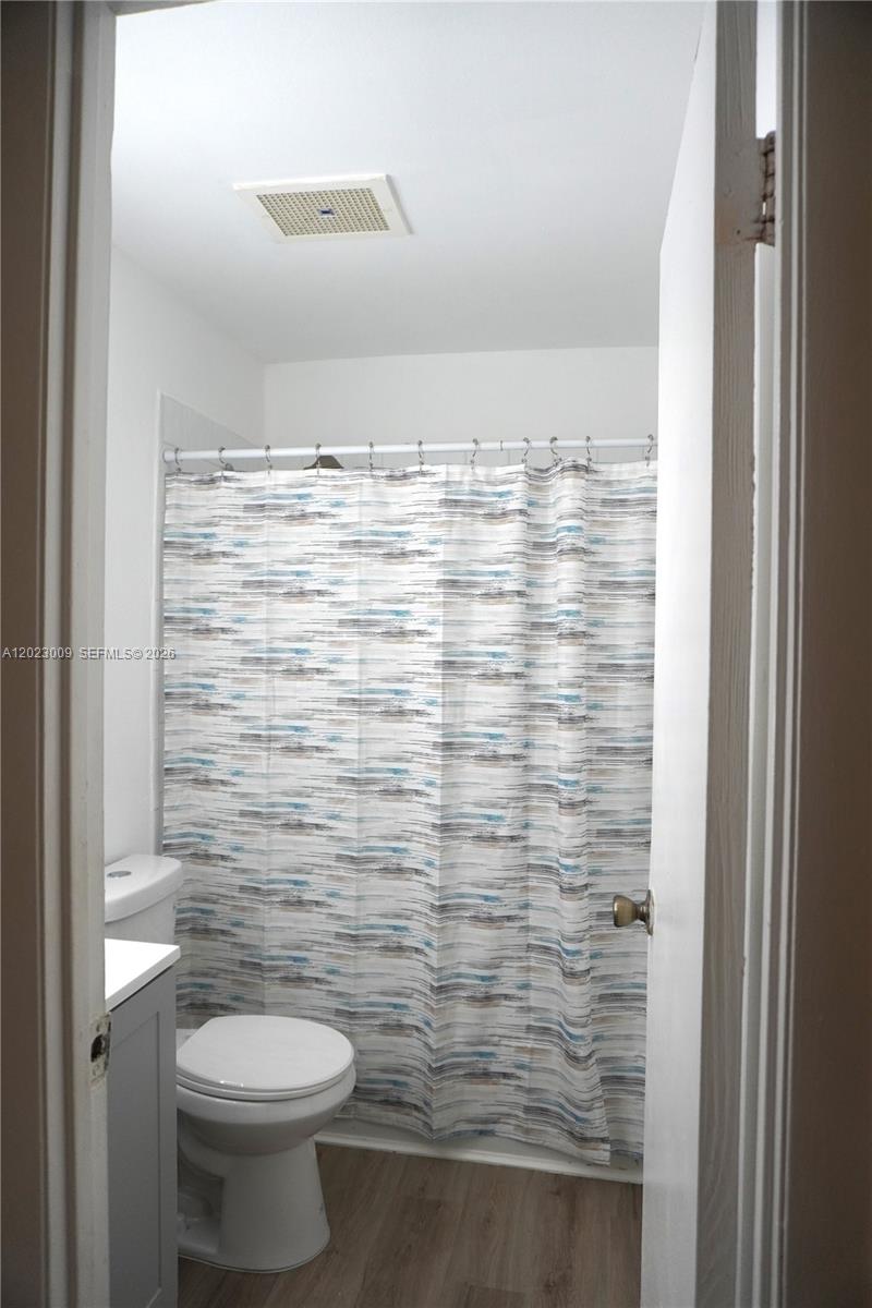 17901 Nw 68th Avenue S204 Property Photo 6
