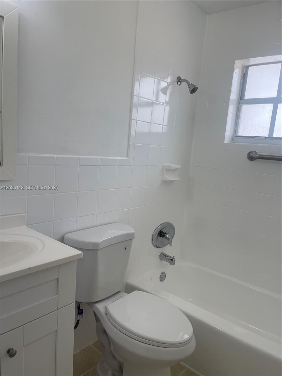 3410 Sw 89th Court Property Photo 8