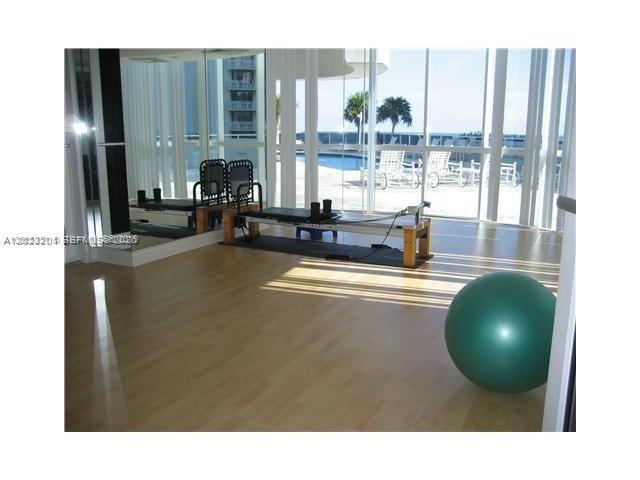 6301 Collins Avenue 1206 Property Photo 11