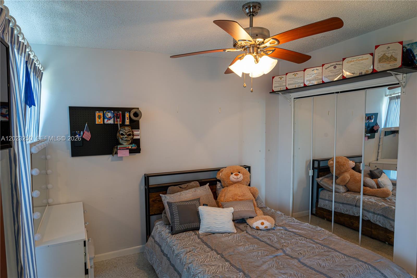 982 Sw Airoso Boulevard Property Photo 8