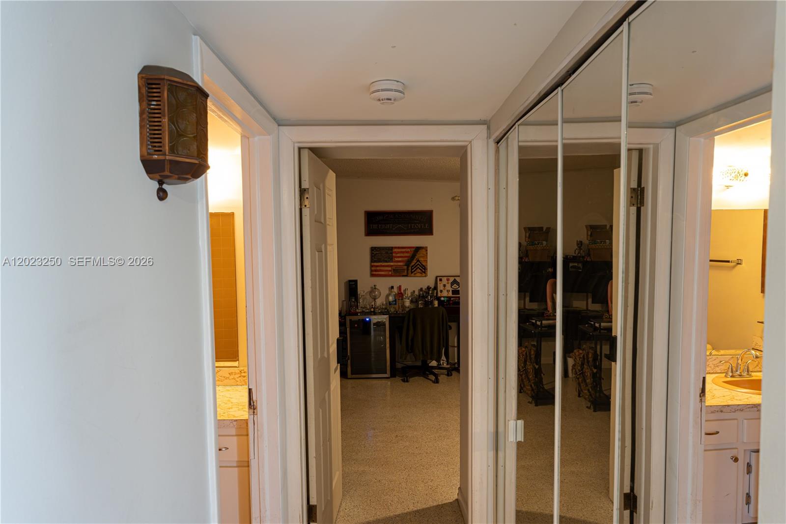982 Sw Airoso Boulevard Property Photo 10