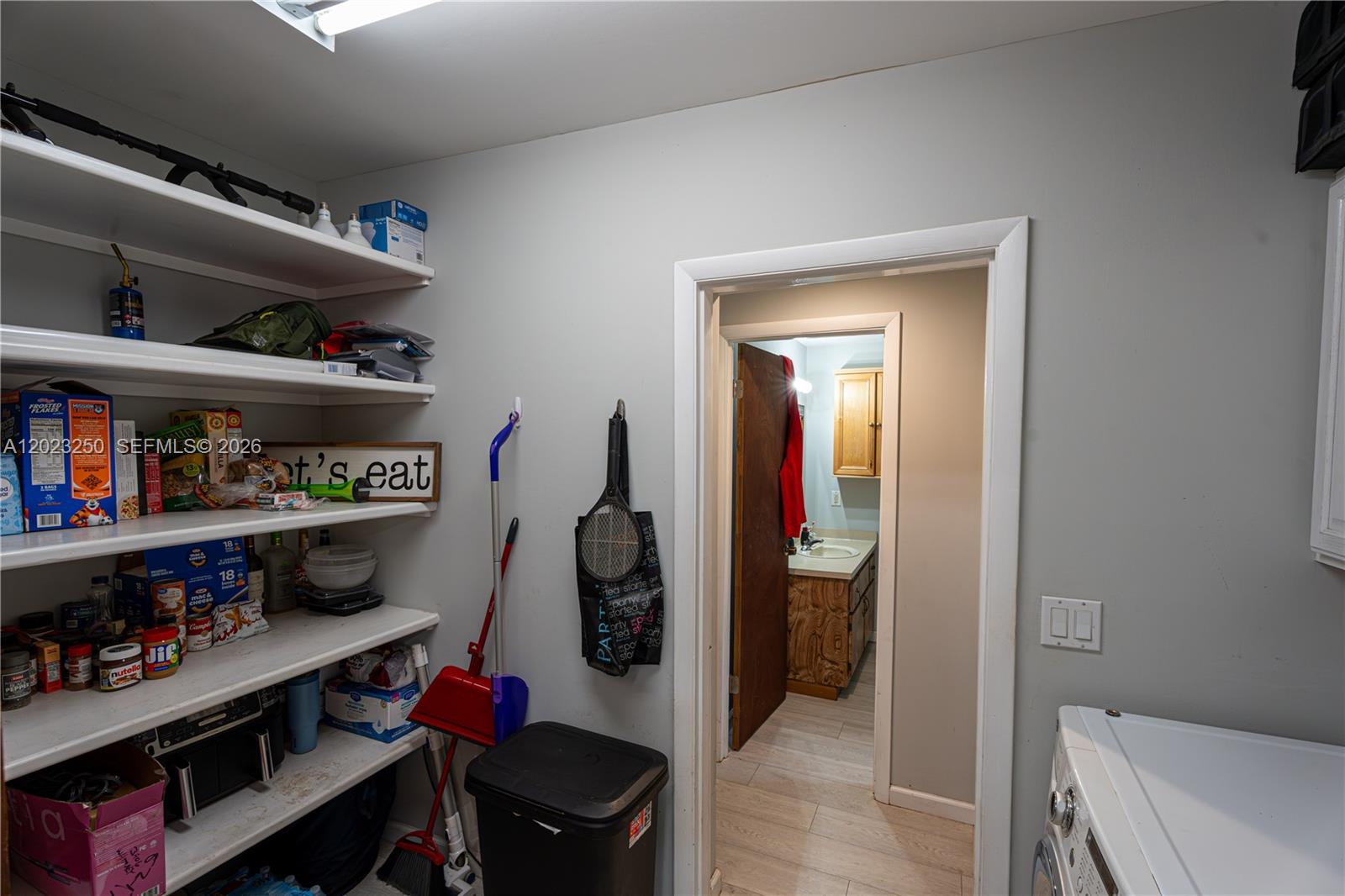 982 Sw Airoso Boulevard Property Photo 24
