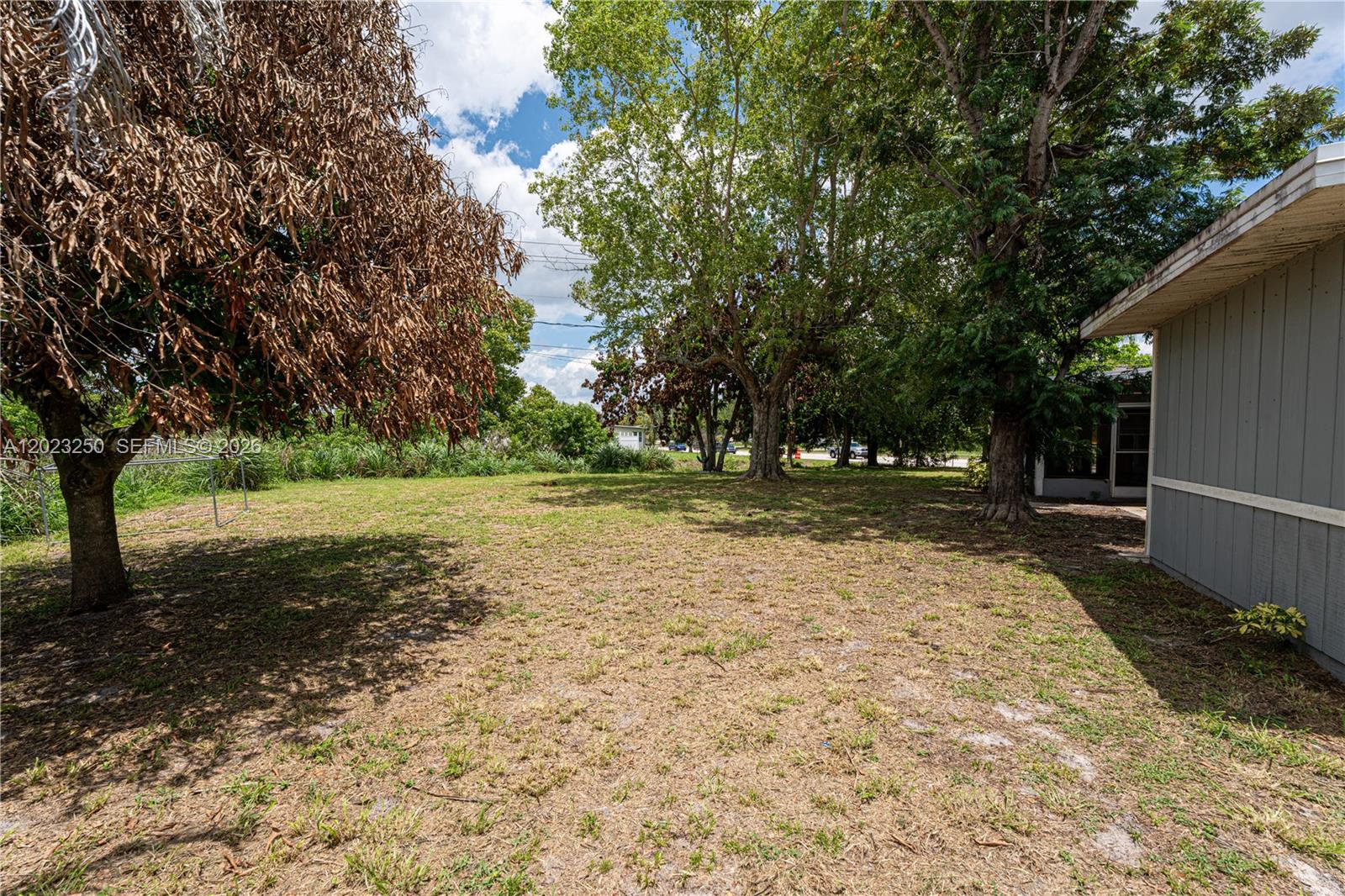982 Sw Airoso Boulevard Property Photo 35