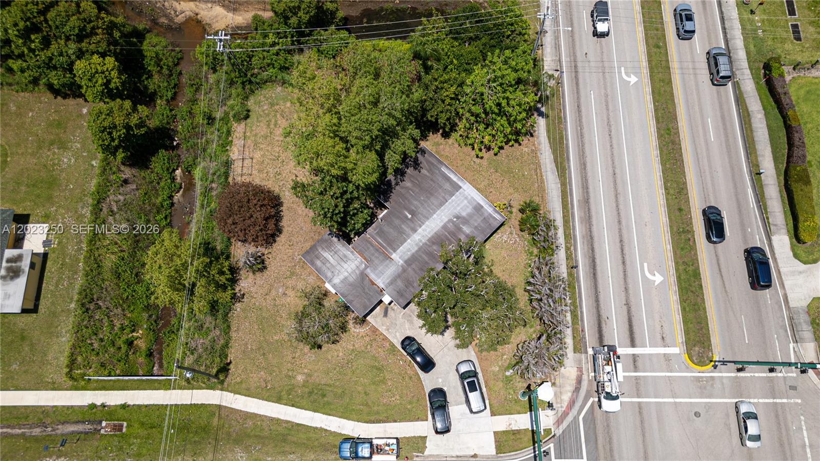 982 Sw Airoso Boulevard Property Photo 48