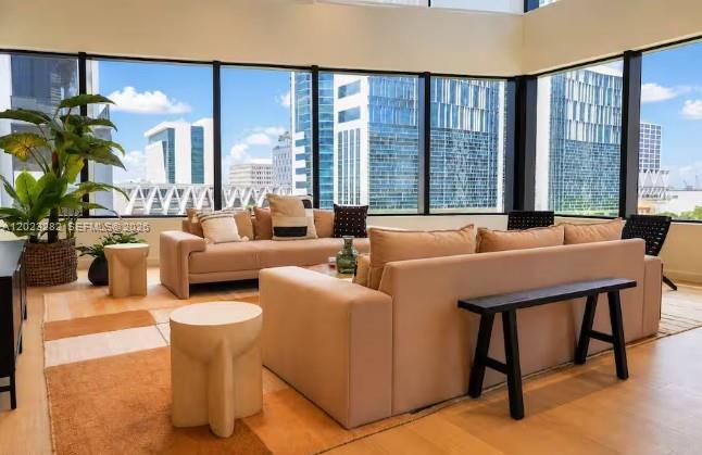 225 N Miami Avenue 2108 Property Photo 29