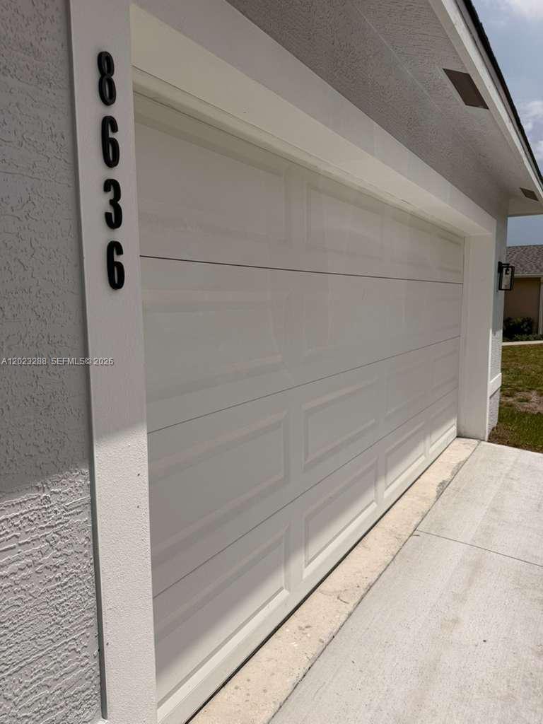 8636 100th Court Property Photo 4