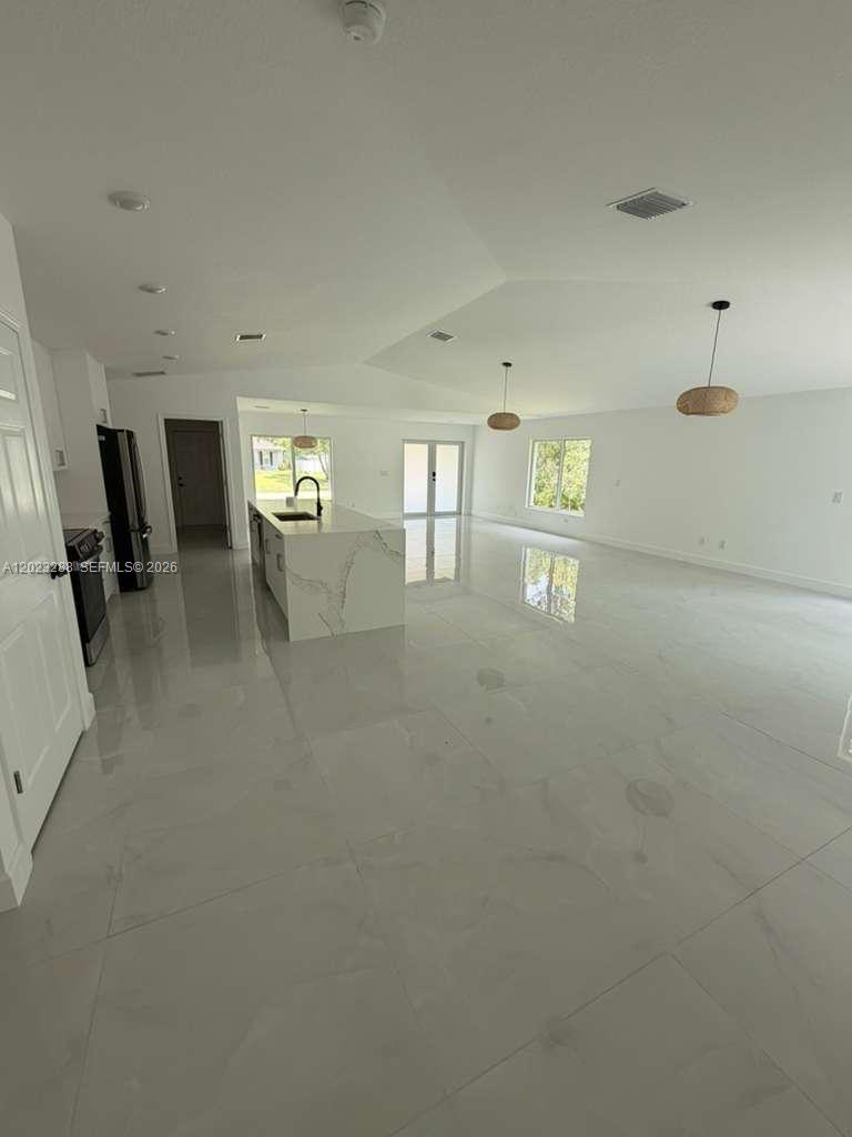 8636 100th Court Property Photo 12