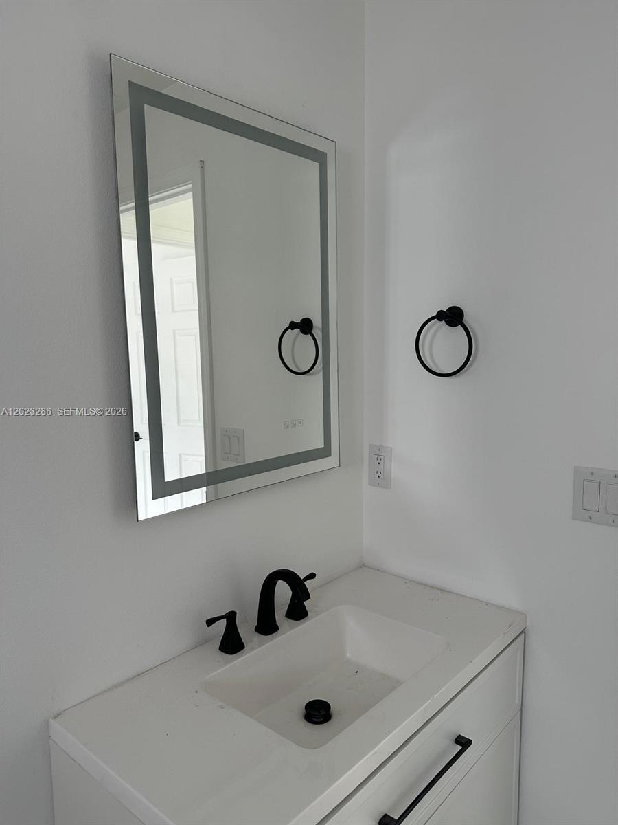 8636 100th Court Property Photo 17