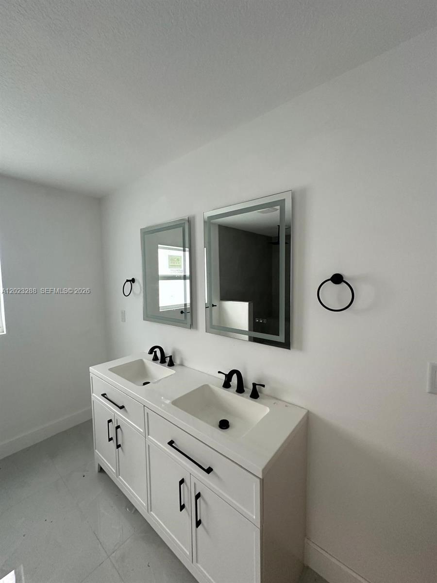 8636 100th Court Property Photo 18