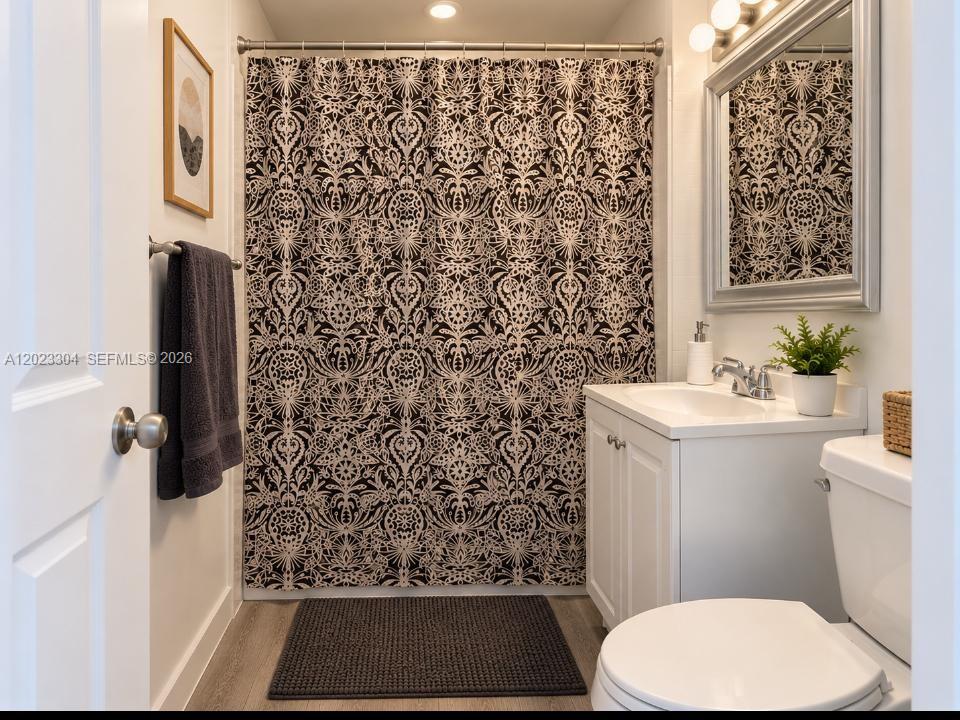 142 Ne 56th Street C Property Photo 5