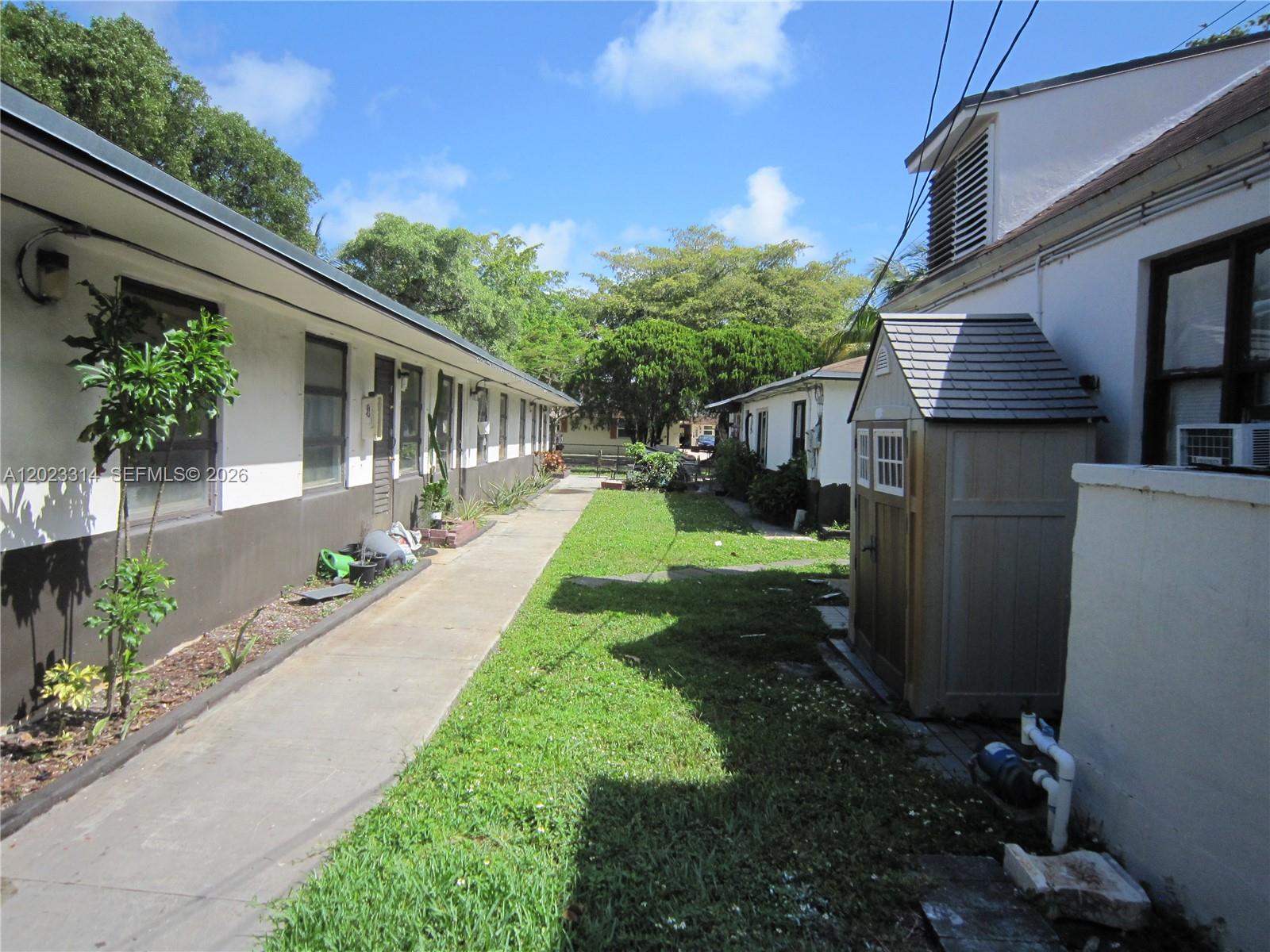 522 N 19th Avenue 5 Property Photo 12