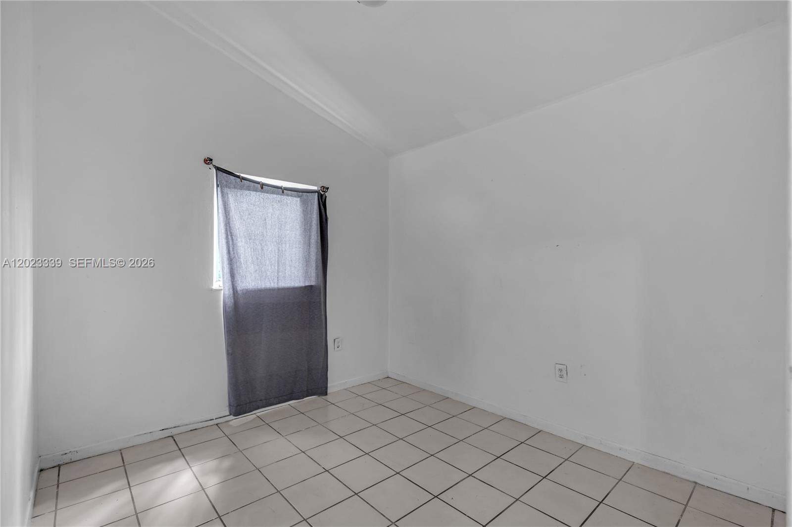 94 Nw 69th Street Property Photo 23