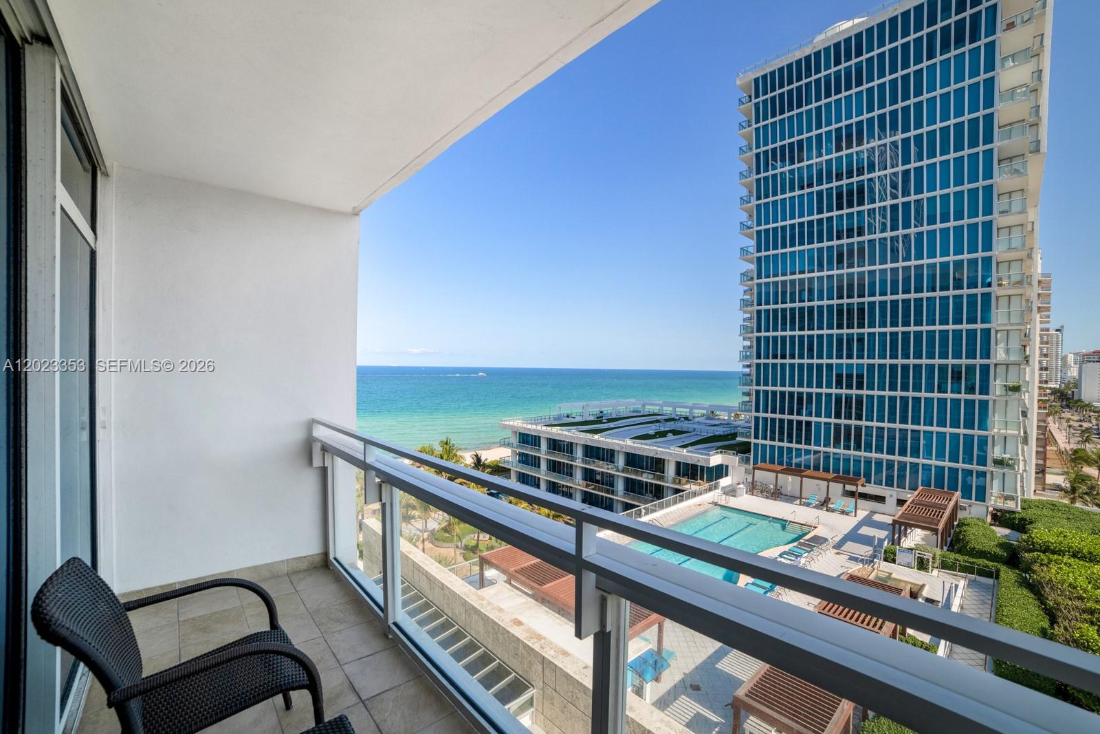 6801 Collins Avenue 714 (door 704) Property Photo 1