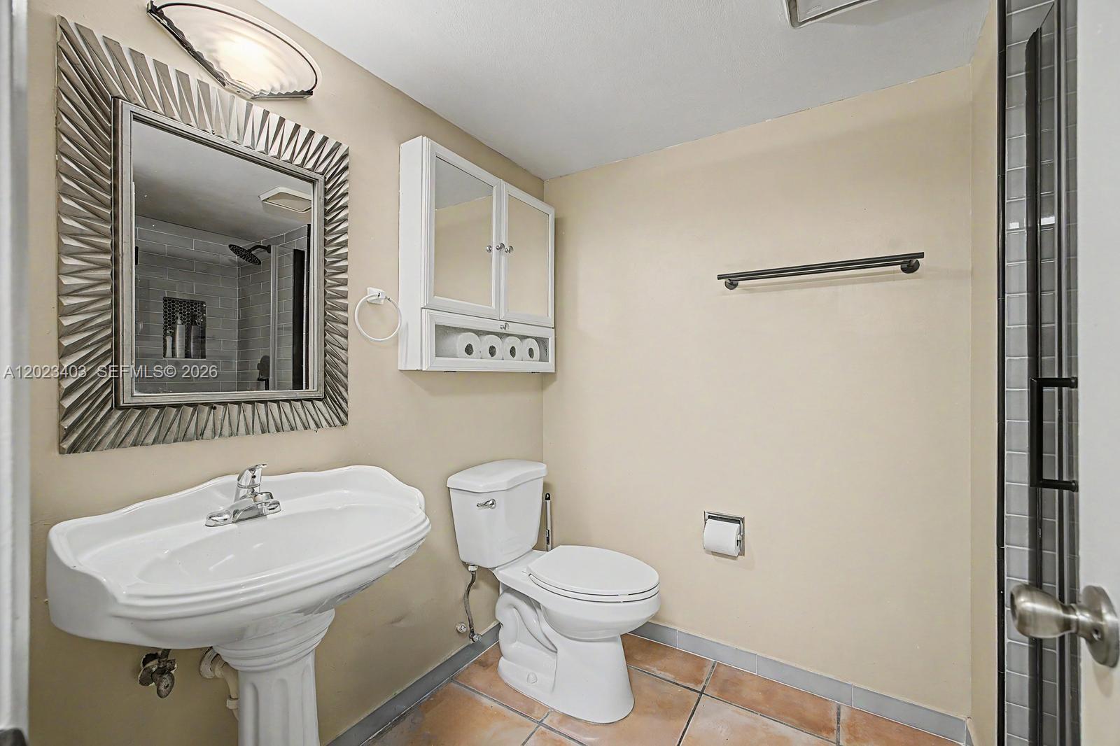 10233 Nw 9th St Circle 214-1 Property Photo 11