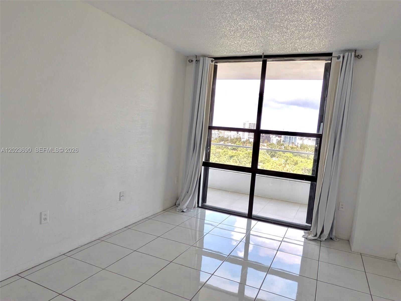 9801 Collins Avenue 11m Property Photo 28