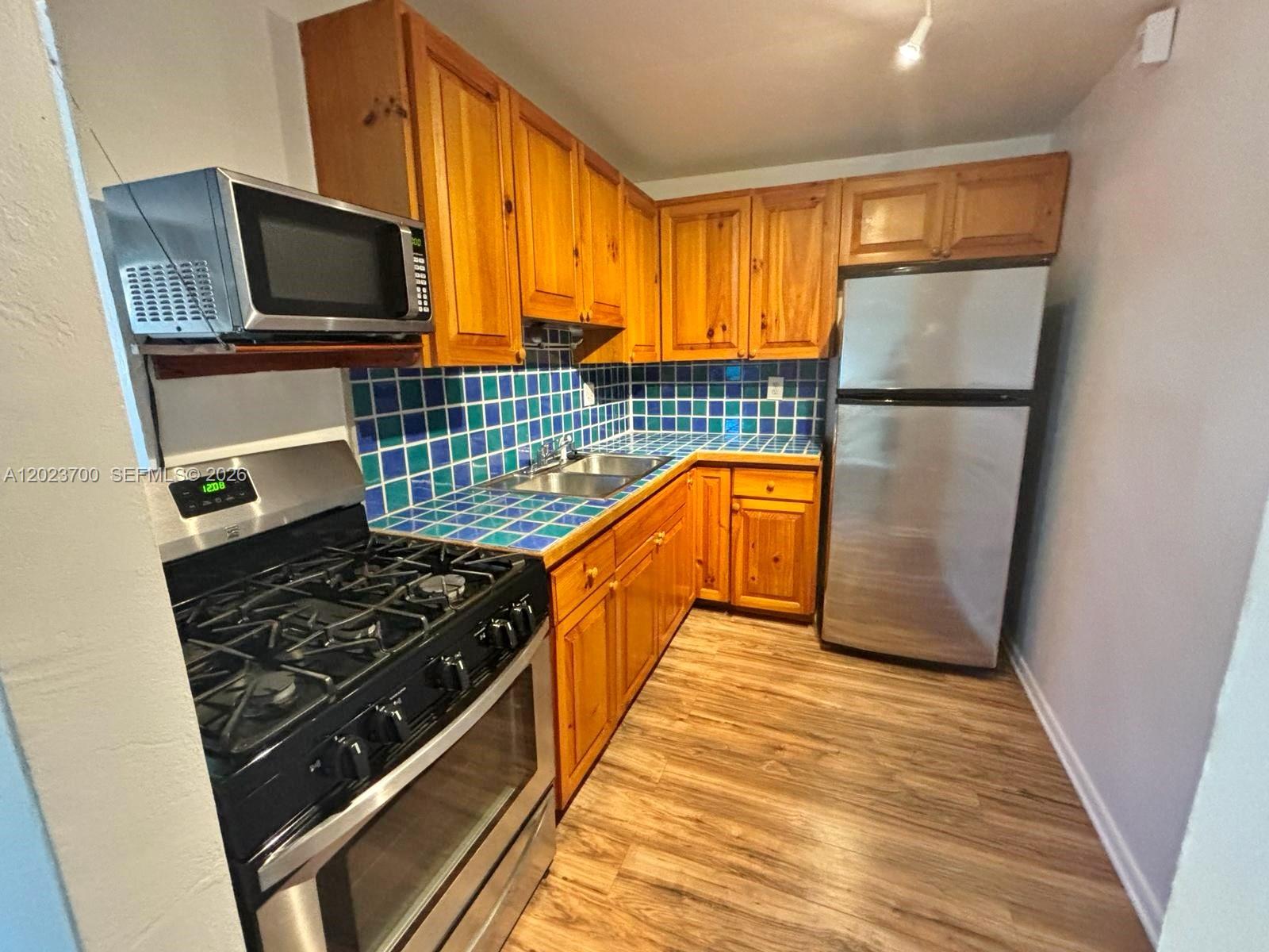 2201 Brickell Avenue 61 Property Photo 1