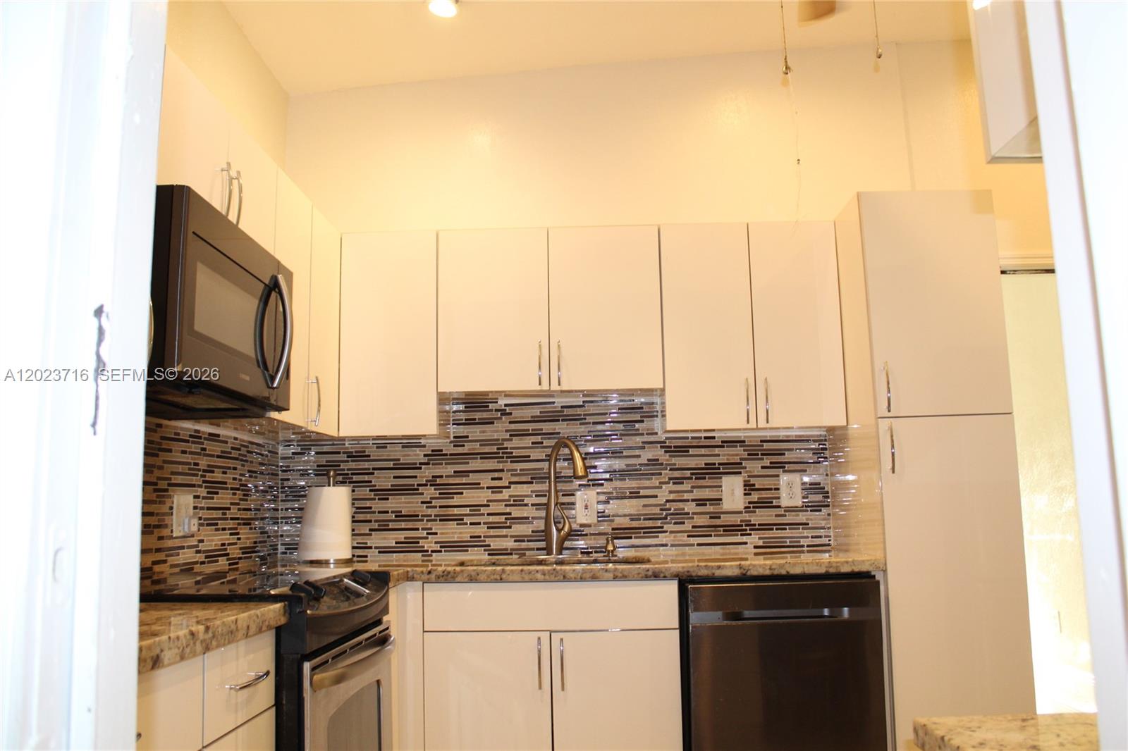 13875 Ne 16th Court Property Photo 19