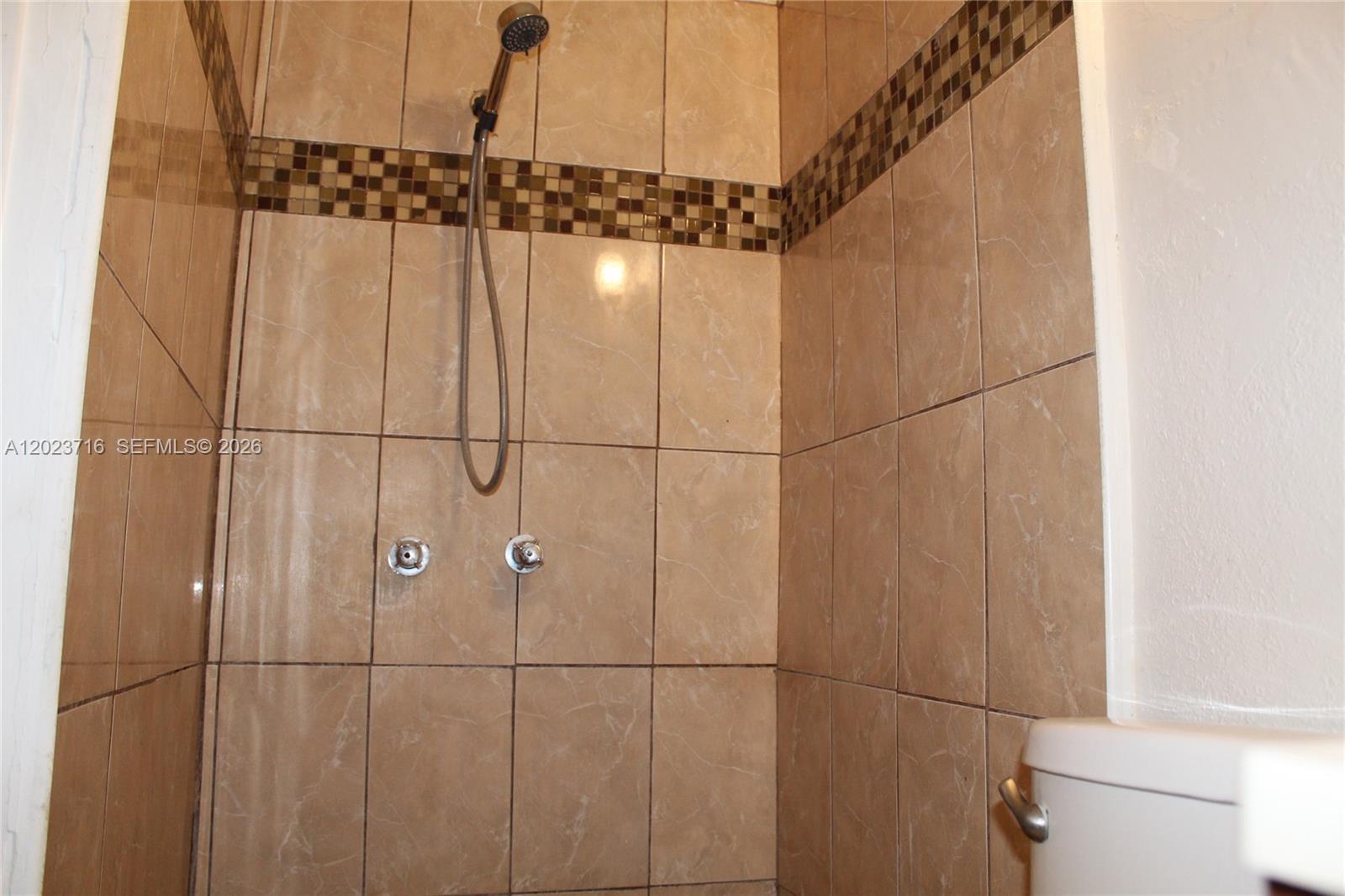 13875 Ne 16th Court Property Photo 24