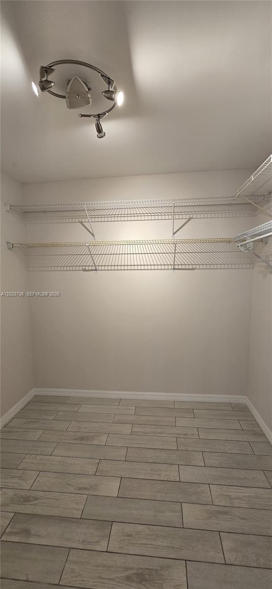 800 Parkview Drive 430 Property Photo 34