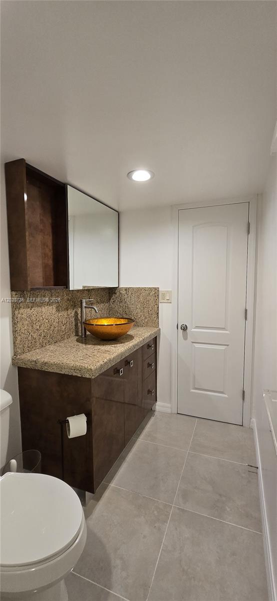 800 Parkview Drive 430 Property Photo 41