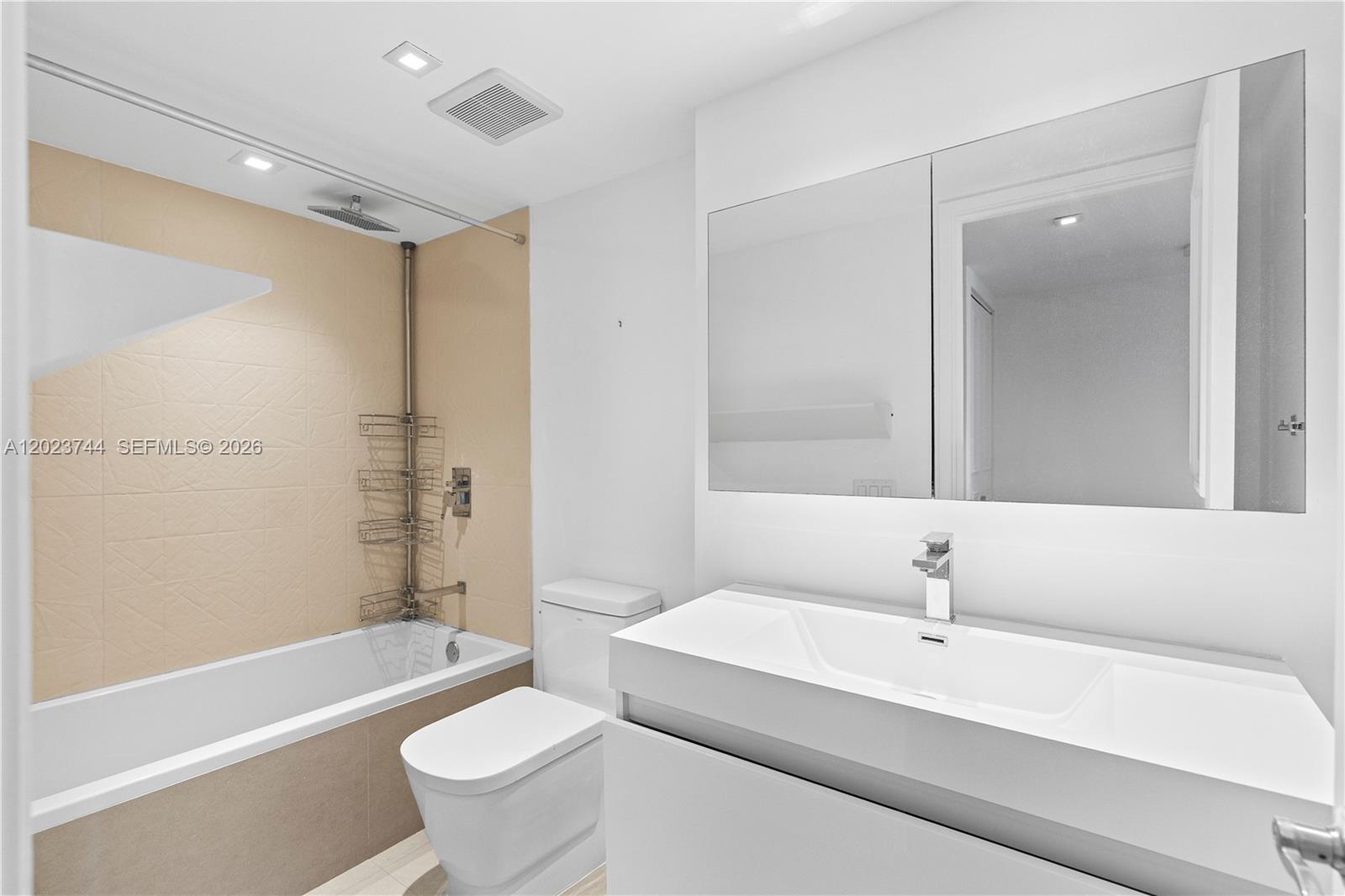 1541 Brickell Avenue C1607 Property Photo 22