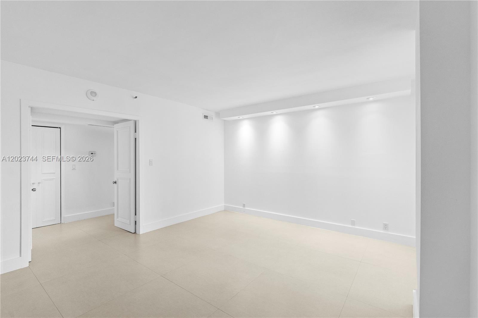 1541 Brickell Avenue C1607 Property Photo 27