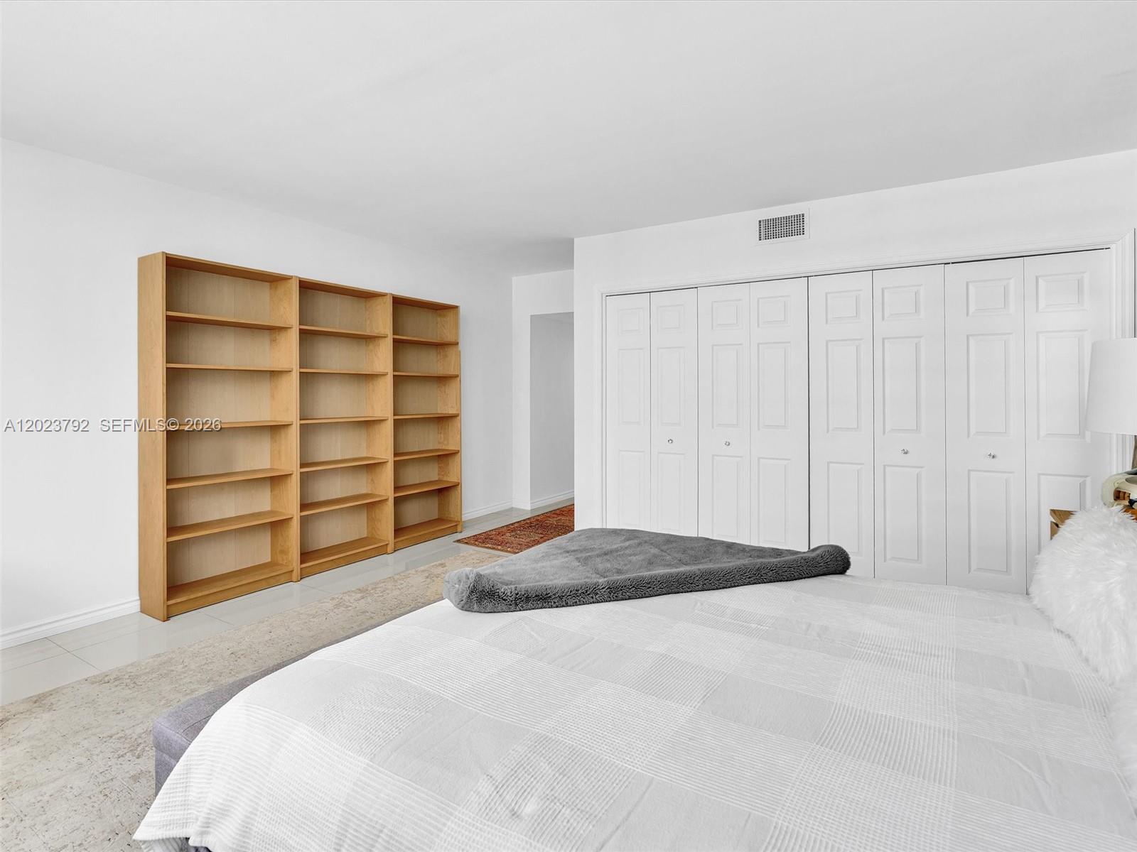 825 Brickell Bay Drive 2048 Property Photo 20