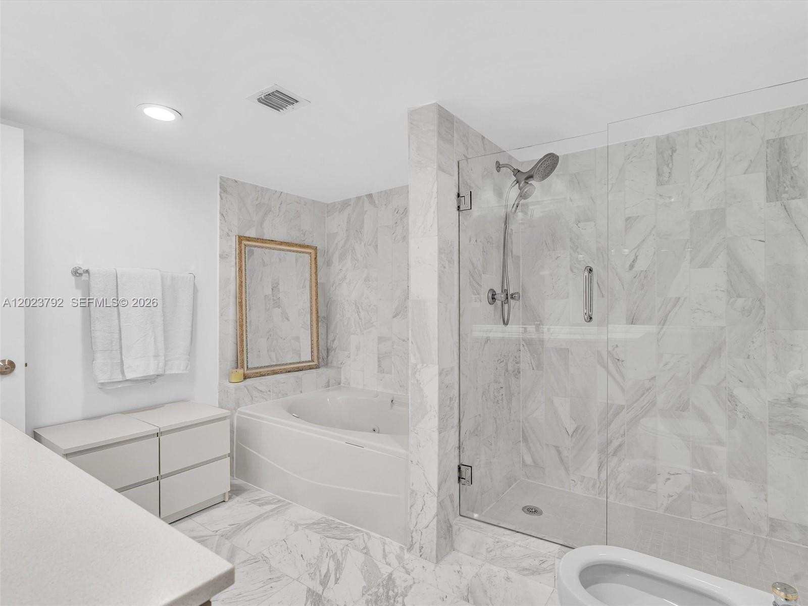 825 Brickell Bay Drive 2048 Property Photo 25