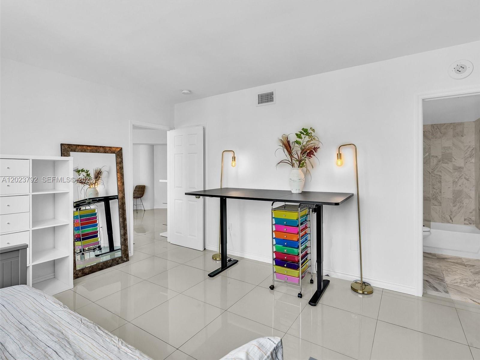 825 Brickell Bay Drive 2048 Property Photo 27