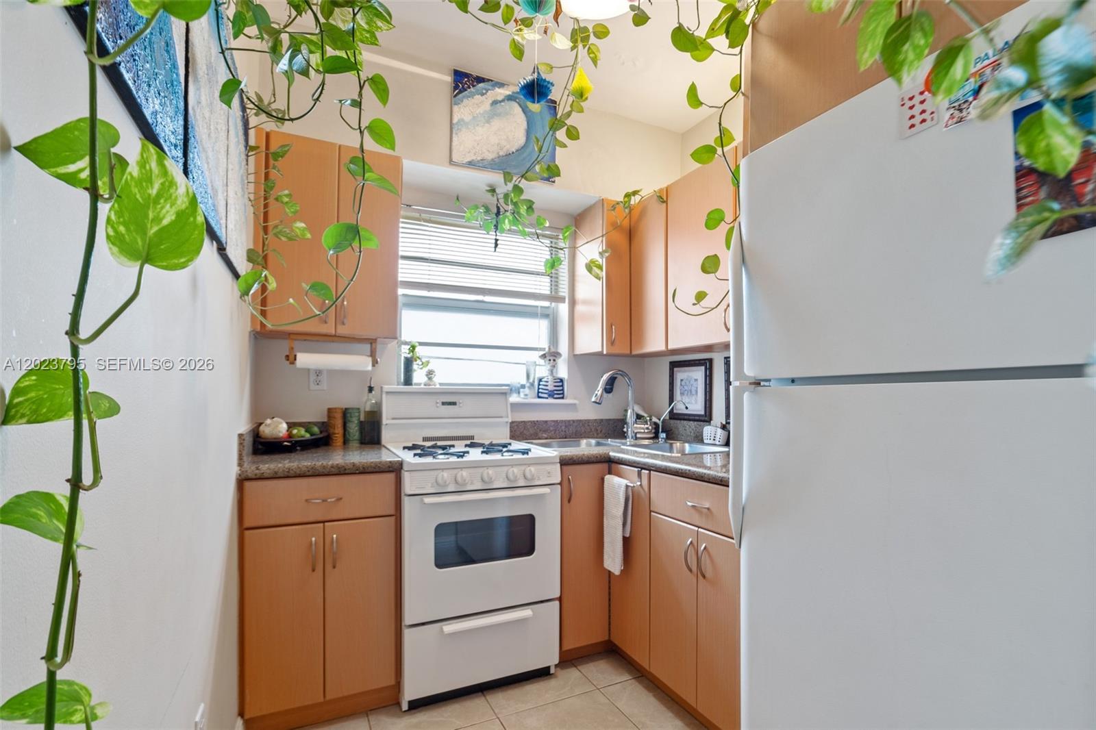 936 Pennsylvania Avenue 205 Property Photo 3