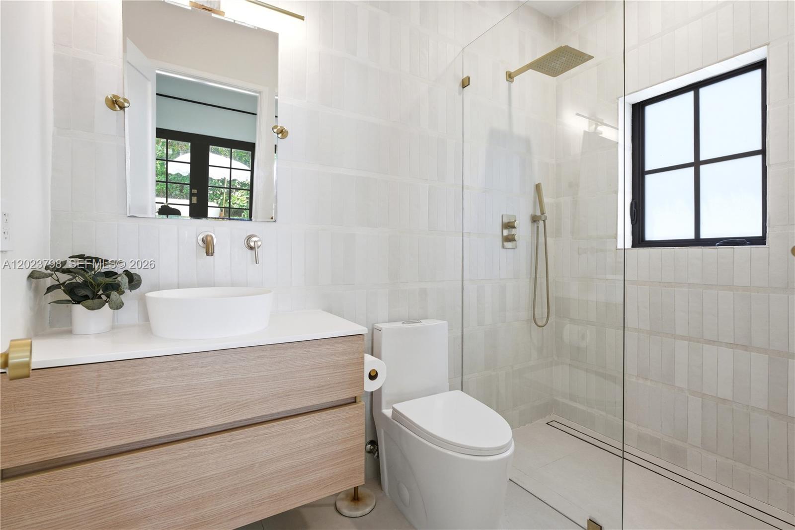 1220 Cordova Street Property Photo 12