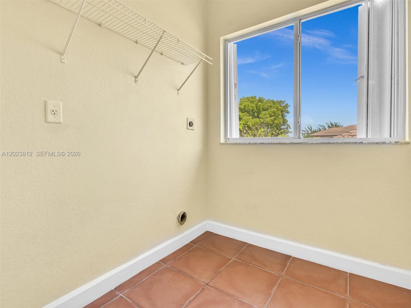 2864 Sw 138th Path Property Photo 32