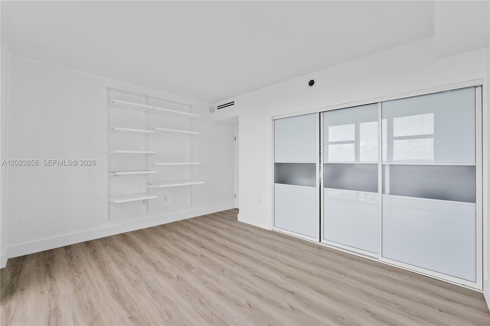 10275 Collins Avenue 1035 Property Photo 24