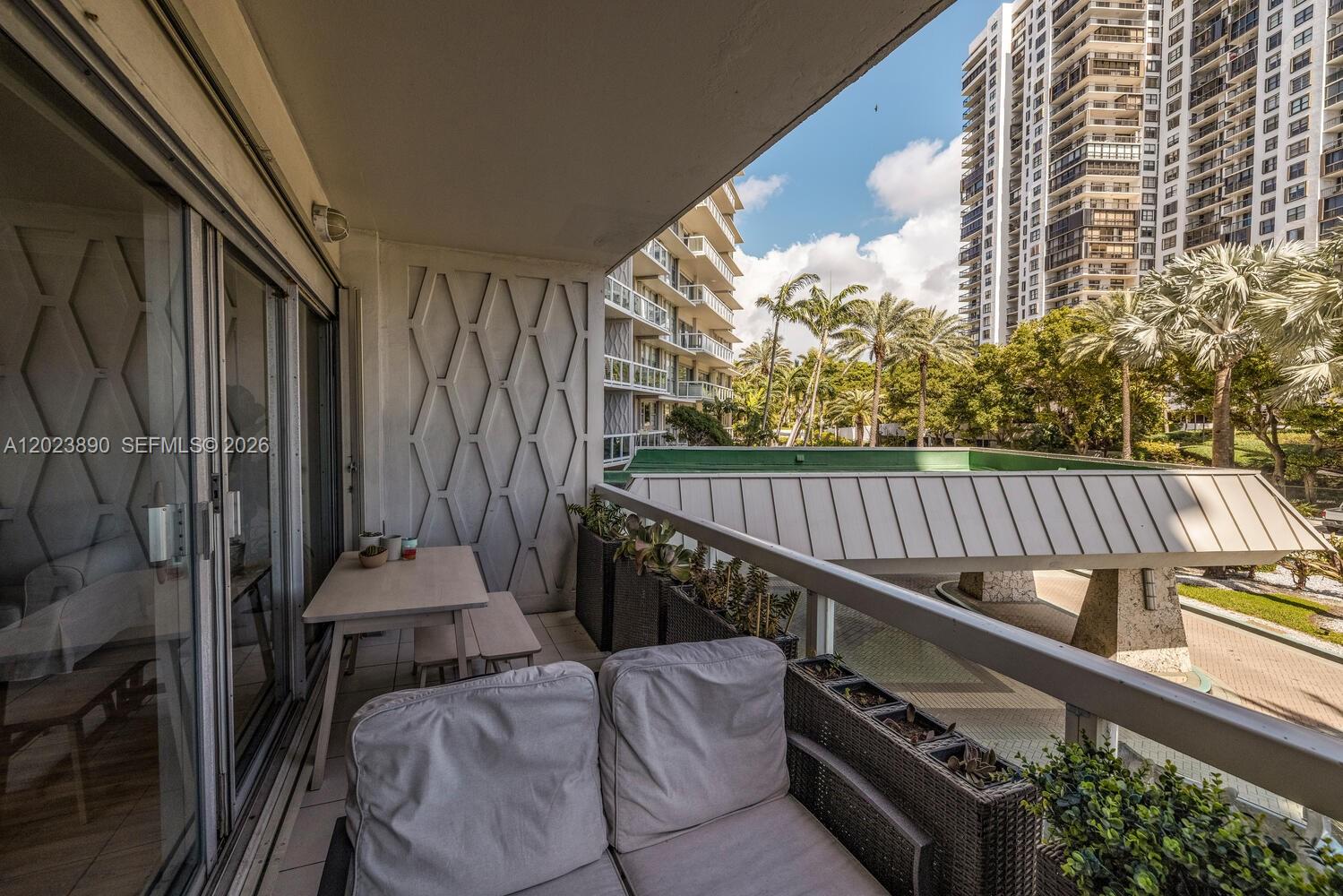 2451 Brickell Avenue 2e Property Photo 4