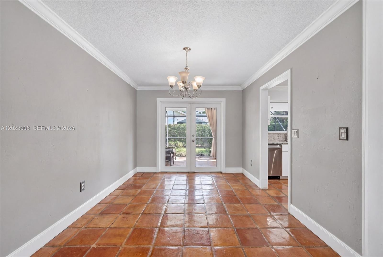 14001 Sw 108th Street Property Photo 6