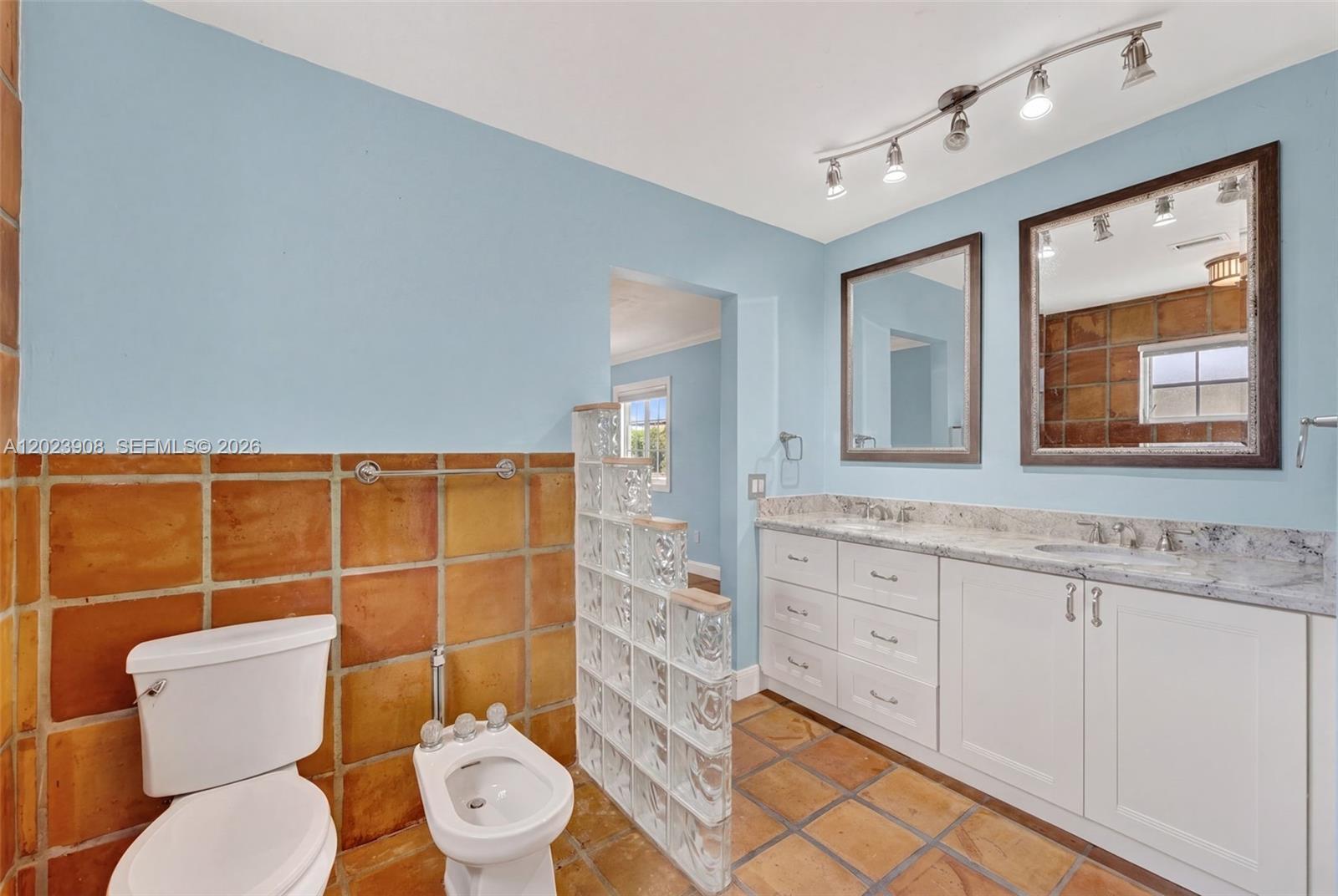 14001 Sw 108th Street Property Photo 20