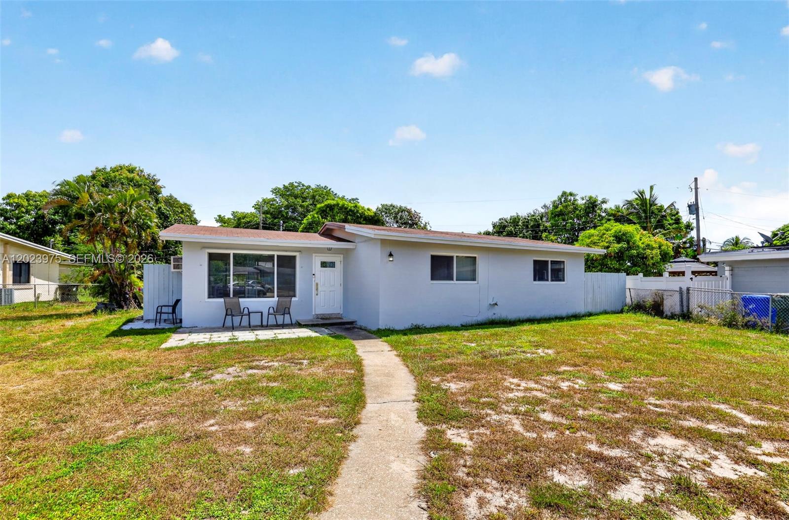1524 NW 12th Terrace Property Photo 1