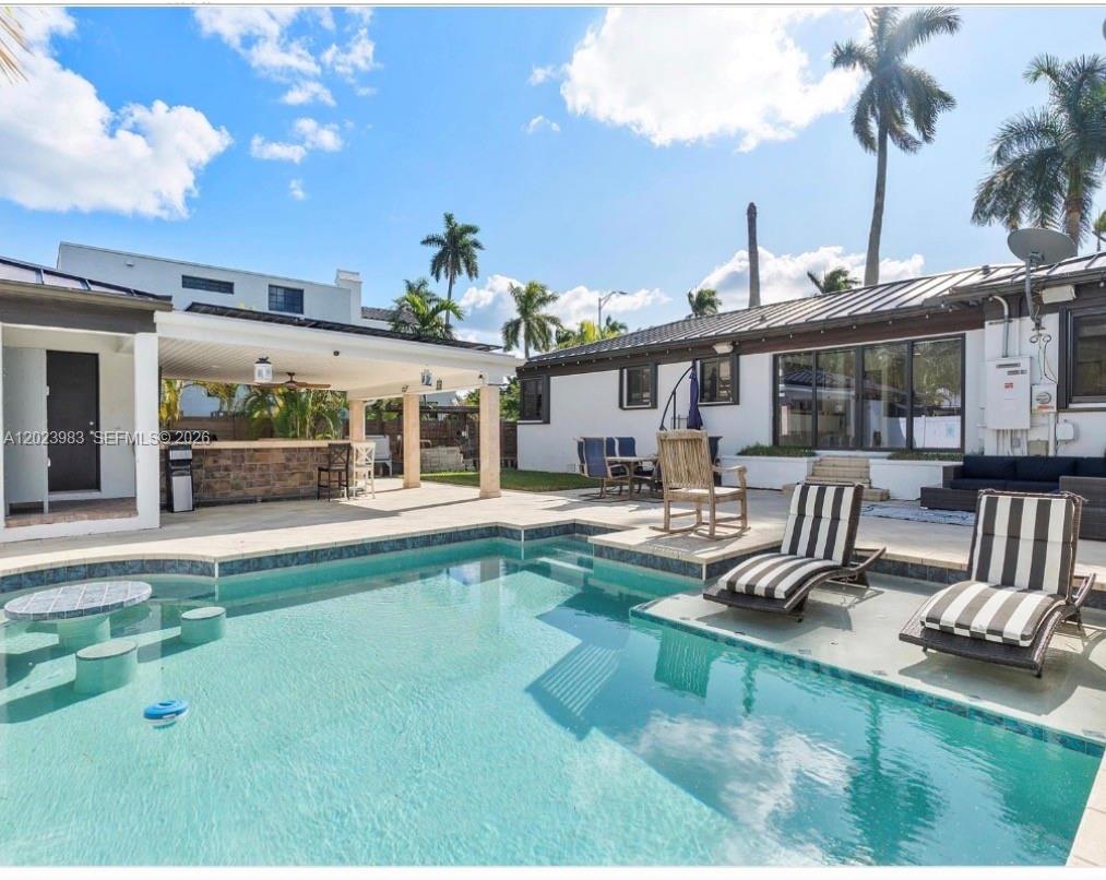 A12023983 Property Photo 22