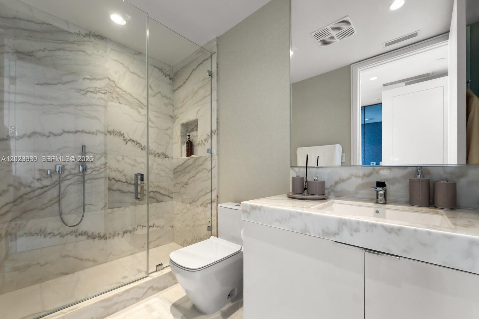 17975 Collins Avenue N-4602 Property Photo 37