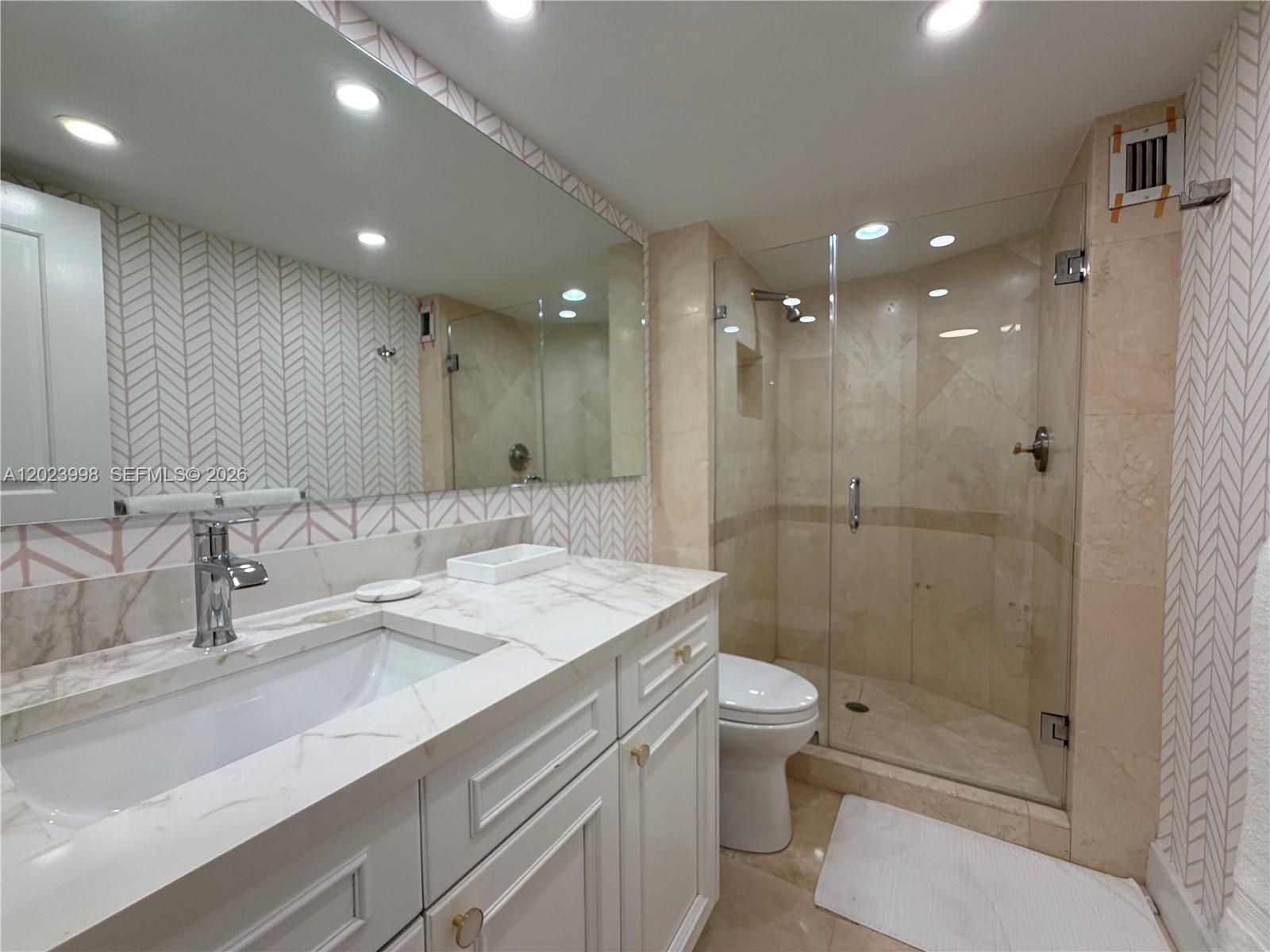 1111 Crandon Boulevard B1105 Property Photo 19